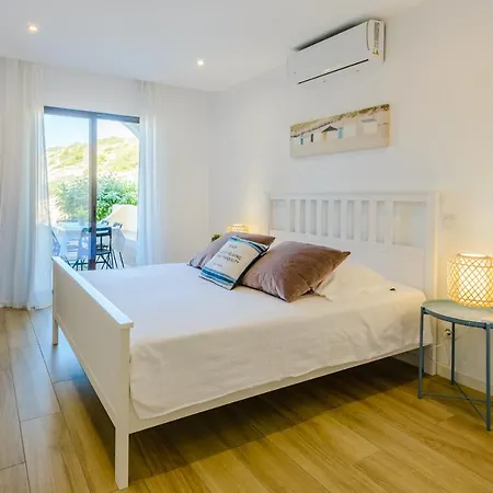 The Little Paradise With Sea Views Apartament *
