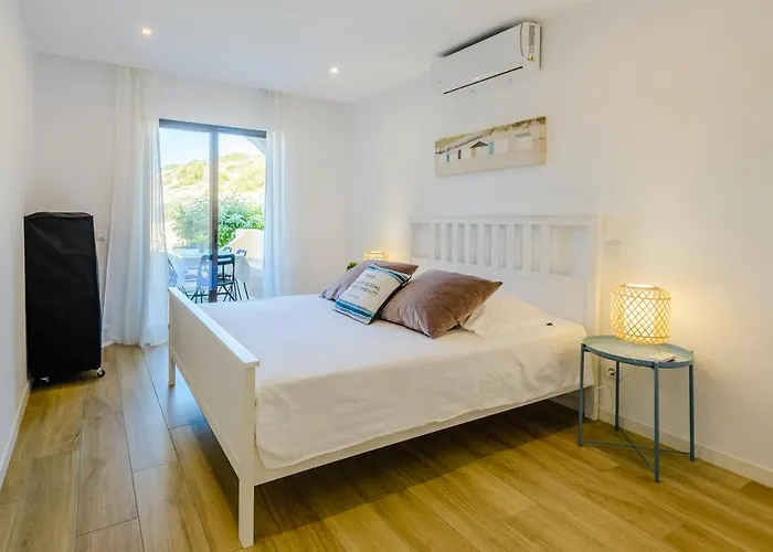 The Little Paradise With Sea Views アパート *